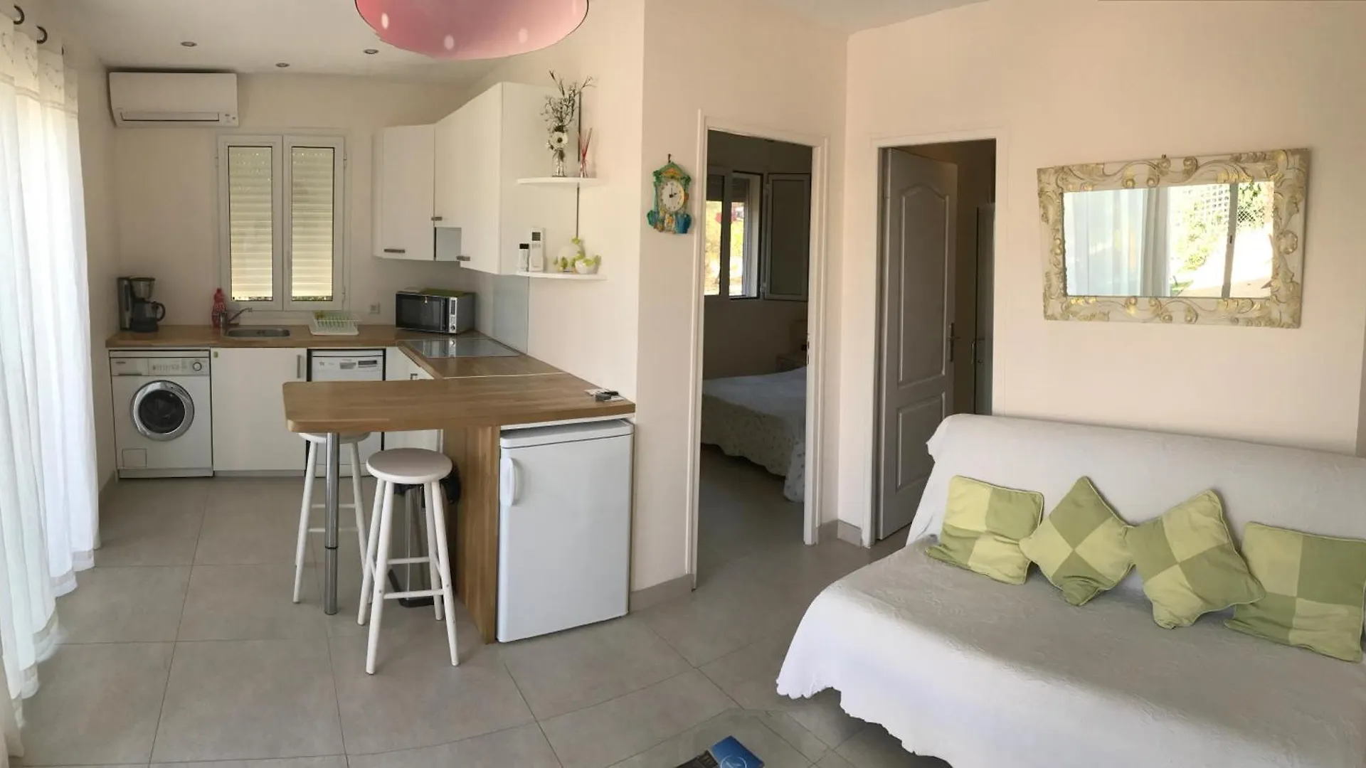 Les Jasmins Daire Sainte-Maxime Fransa
